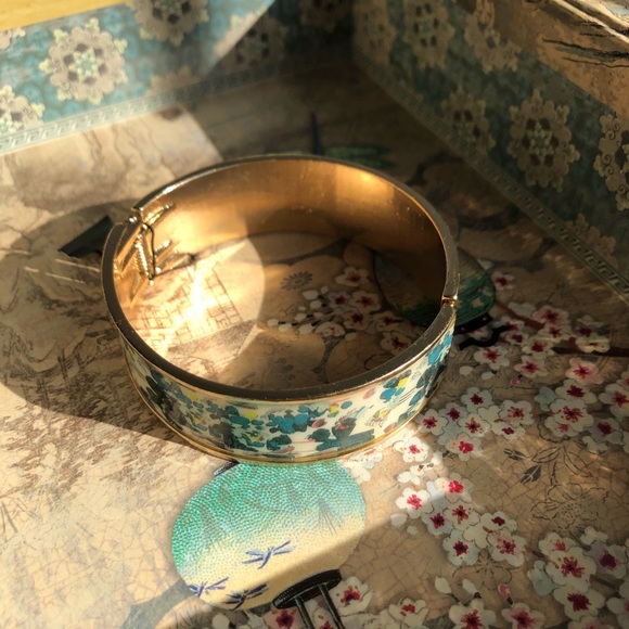 3 Set Jewelry Bundle - Picture 3 of 3